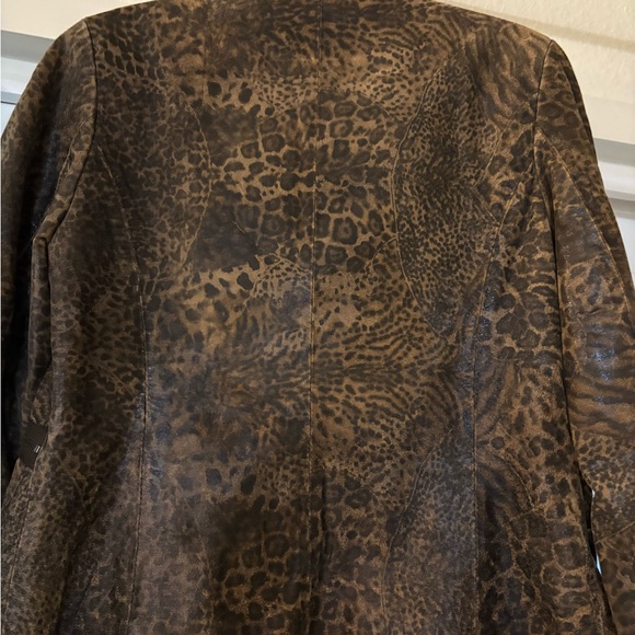 Tryst New York women’s leather blazer - Picture 4 of 16